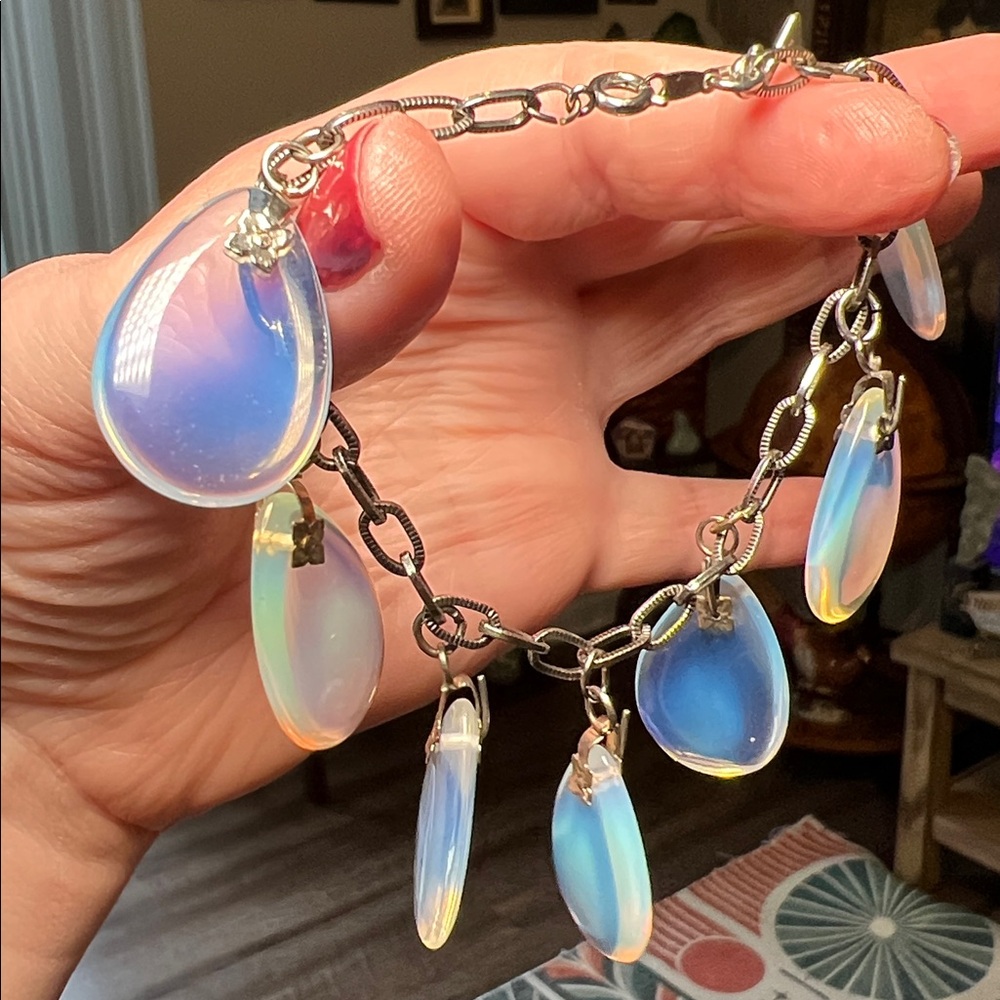 Unique Vintage Opalescent Opaline Glass Teardrop Silver Charm Bracelet